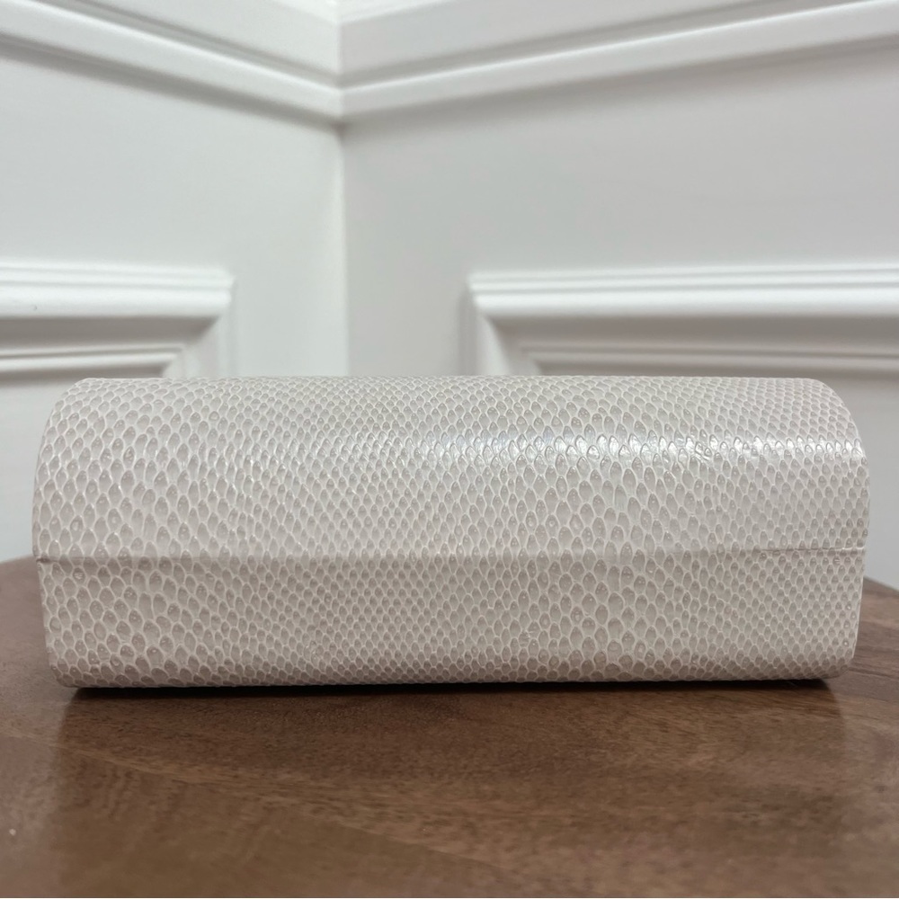 JIMMY CHOO -Sunglass Case - Picture 4 of 9